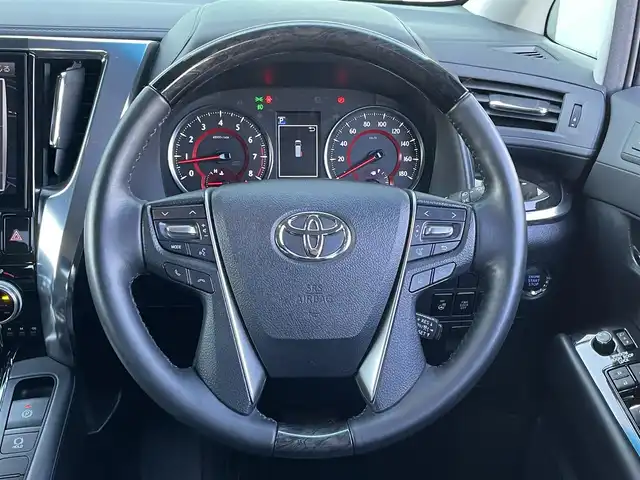 トヨタ アルファード S Cパッケージ 香川県 2019(平31)年 1.9万km ブラック 登録時走行距離；18306km/アルパインナビ11インチ/12．8型アルパイン後席モニター/ツインムーンルーフ/3眼LEDヘッドライト/バックカメラ/前後ドライブレコーダー/電動リアゲート/パワーシート/シートヒーター/ベンチレーション/両側パワースライドドア/トヨタセーフティーセンス/・プリクラッシュセーフティー/・クルーズコントロール/・レーンディパーチャーアラート/・オートマチックハイビーム/社外コーナーセンサー/オットマン/純正フロアマット/純正AW18インチ/スマートキー