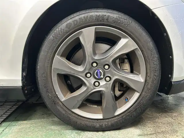 ボルボ Ｖ４０ クロスカントリー T5 AWD 宮城県 2013(平25)年 8.5万km シルバー 純正ＡＷ//ドラレコ//社外バックカメラ//純正メモリナビ（ワンセグ、ＣＤ、ＤＶＤ、ＵＳＢ、ＢＴ）//前席シートヒーター//ブラインドスポットモニター//スマートキー//スペアキー　//ＥＴＣ//電動リアゲート//プッシュスタート