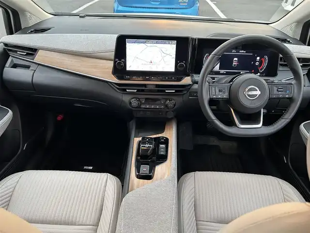 日産 オーラ G レザーエディション 栃木県 2022(令4)年 0.7万km ピュアホワイトパール エマージェンシーブレーキ/純正9インチナビ/フルセグTV/Bluetooth/USB/バックカメラ/ビルトインETC/前後ドライブレコーダー/前席シートヒーター/BOSEパーソナルプラスサウンドシステム/プロパイロット/アラウンドビューモニター/インテリジェントルームミラー/アダプティブクルーズコントロール/プッシュスタート/ステアリングリモコン/LEDオートライト/LEDフォグランプ/社外17インチスタッドレスタイヤ/アイドリングストップ/ハンドルヒーター/ドアバイザー/ワイヤレス充電/電動格納ミラー/ゼログラビティシート