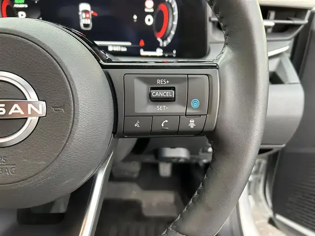 日産 オーラ G レザーエディション 栃木県 2022(令4)年 0.7万km ピュアホワイトパール エマージェンシーブレーキ/純正9インチナビ/フルセグTV/Bluetooth/USB/バックカメラ/ビルトインETC/前後ドライブレコーダー/前席シートヒーター/BOSEパーソナルプラスサウンドシステム/プロパイロット/アラウンドビューモニター/インテリジェントルームミラー/アダプティブクルーズコントロール/プッシュスタート/ステアリングリモコン/LEDオートライト/LEDフォグランプ/社外17インチスタッドレスタイヤ/アイドリングストップ/ハンドルヒーター/ドアバイザー/ワイヤレス充電/電動格納ミラー/ゼログラビティシート