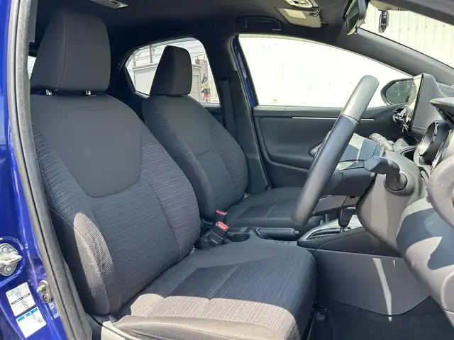 トヨタ ヤリス ハイブリッド Z 富山県 2020(令2)年 6.8万km ダークブルーマイカM 4WD/クリアランスソナー/レーダークルーズコントロール/リヤクロストラフィックオートブレーキ/RSA（ロードサインアシスト）/レーンキープアシスト/オートマチックハイビーム/衝突被害軽減システム/横滑り防止装置/盗難防止装置/ディーラーOPナビ/フルセグTV/Bluetooth/バックカメラ/ビルトインETC/シートヒーターD＋N席/ドライブレコーダー