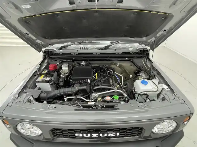 スズキ ジムニー シエラ JC 茨城県 2024(令6)年 0.9万km ミディアムグレー 社外ナビ/フルセグ視聴可/Bluetooth接続/ETC/バックカメラ/ダウンヒルアシストコントロール/クルコン/DVD再生可/シートヒーター（D＋N席）/純正AW