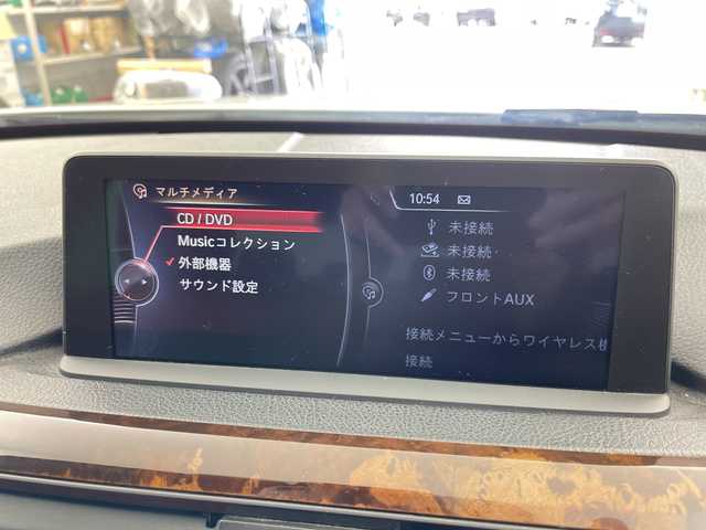 ＢＭＷ ３２０ｉ xDrive Mスポーツ 道央・札幌 2013(平25)年 6.6万km アルピンホワイトⅢ ・4WD/・純正HDDナビ/（FM/AM/CD/DVD/BT/HDD/AUX/USB）/・バックカメラ/・衝突被害軽減システム/・レーンキープアシスト/・横滑り防止装置/・オートライト/・HUD/・レザーシート/・パワーシート/シートヒーター/・パドルシフト/・電動格納ミラー/ウィンカーミラー/・ETC/・純正フロアマット/・プッシュスタート/スカ/・取扱説明書/保証書/・積込冬タイヤ社外AWセット