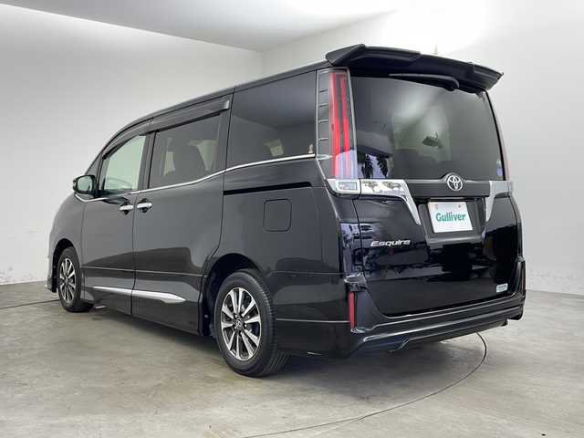 トヨタ エスクァイア Gi 兵庫県 2018(平30)年 8万km ブラック ・ワンオーナー車/・純正9インチナビ/・Bluetooth/フルセグテレビ/DVD/CD/SD/USB/・バックカメラ/・Toyota Safety Sense/・プリクラッシュセーフティ/・レーンディパーチャーアラート/・オートマチックハイビーム/・先行車発進告知機能/・アイドリングストップ/・横滑り防止装置/・S-VSC/・クルーズコントロール/・純正12.1インチリアフリップダウンモニター/・両側パワースライドドア/・レザーシート/・シートヒーター/・シートリフター/・リアオートエアコン/・純正フロアマット/・ステアリングリモコン/・純正15インチアルミホイール/・LEDオートライト/・フォグランプ/・モデリスタエアロ/・ビルドインETC