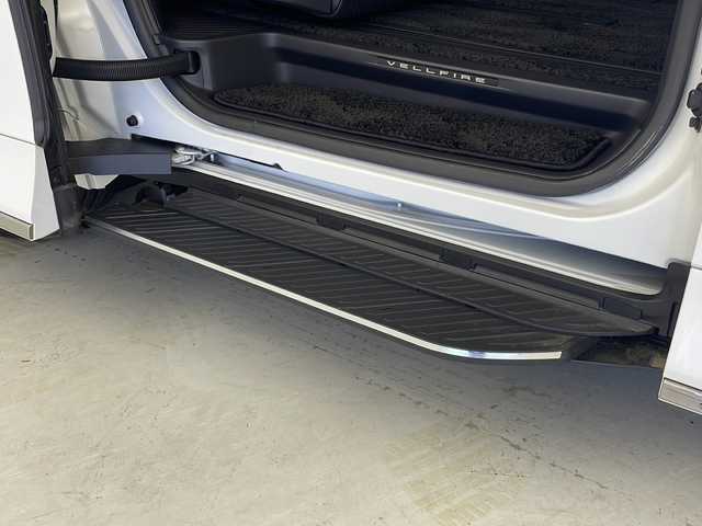 トヨタ ヴェルファイア ハイブリット Z プレミア 茨城県 2024(令6)年 0.1万km プラチナホワイトパールマイカ 左右サイドステップ　デジタルインナーミラー　純正１４型ナビ　フルセグＴＶ　全周囲カメラ　左右独立ムーンルーフ　両側電動スライドドア　衝突軽減ブレーキ　ＥＴＣ２．０　スマートキー　シートヒーター　禁煙車