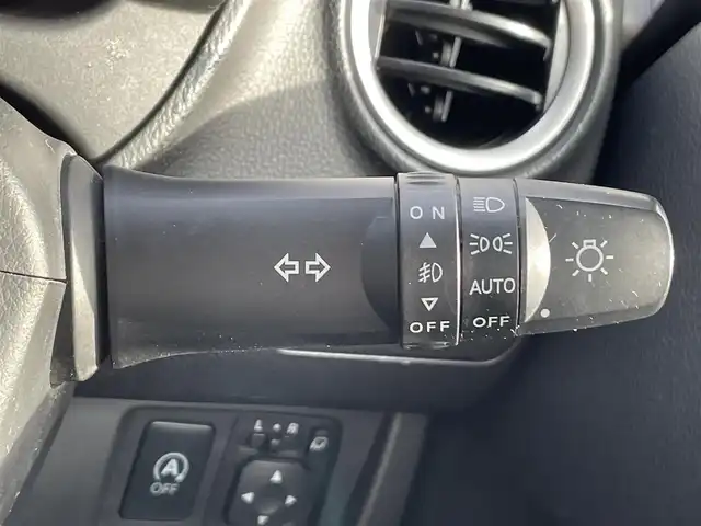 日産 デイズ ハイウェイスターG 愛知県 2017(平29)年 4.4万km スパークリングレッドM 純正SDメモリーナビ/全方位カメラ/フルセグTV/CD/DVD/Blu-ray再生/ETC/ミュージックサーバー(SD録音)/Bluetooth/USB接続/シートヒーター(D)/社外製フロアマット/純正15インチアルミホイール/オートマチックハイビーム/横滑り防止装置/衝突軽減ブレーキ/ドライブレコーダー(前)/スマートキー/プッシュスタート