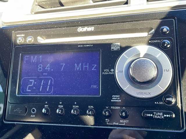 ホンダ フィット ハイブリット Fパッケージ 道東・釧路十勝 2014(平26)年 8.1万km クリスタルブラックパール 4WD/純正オーディオ/・CD/ラジオ/USB/AUX/ワイパーデアイザー/LEDヘッドライト/ミラーヒーター/ETC/フロアマット/ドアバイザー