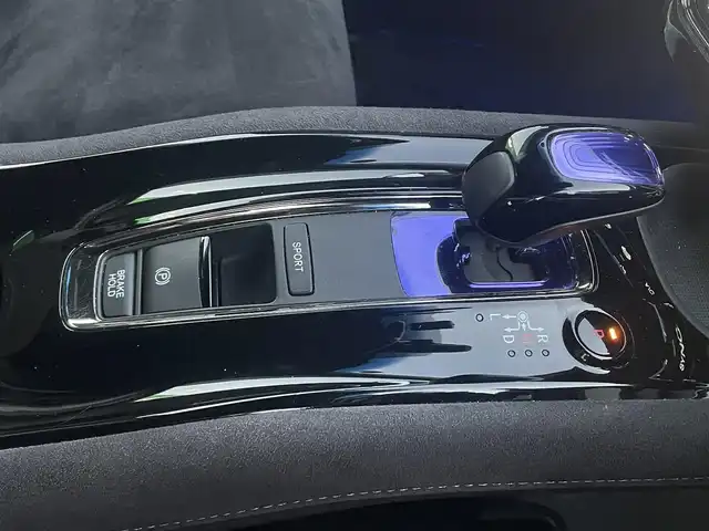 ホンダ ヴェゼル ハイブリッド RS ホンダセンシング 静岡県 2017(平29)年 7.1万km プレミアムクリスタルレッドM 純正SDナビ（ワンセグTV、バックカメラ、DVS再生機能、CDチェンジャー、BT）/ホンダセンシング/バックカメラ/クルーズコントロール/パドルシフト/D＋N席シートヒーター/合皮シート/純正フロアマット/純正アルミホイール/オートエアコン/ABS/オートライト/レーンキープアシスト/横滑り防止装置/衝突軽減システム/パワーウィンドウ/パワーステアリング