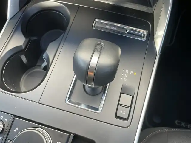 マツダ ＣＸ－６０ XD Sパッケージ 千葉県 2023(令5)年 4.3万km ジェットブラックマイカ スマートブレーキサポート/・衝突軽減ブレーキ/レーンキープアシスト/・レーダークルーズコントロール/アダプティブヘッドライト/・クリアランスソナー/ブラインドスポットモニター/・ヘッドアップディスプレイ/10インチディスプレイ/・フルセグ/BT/USB/カープレイ/全方位カメラ/ステアリングスイッチ/パドルシフト/ETC/電動パーキングブレーキ/シートヒーター(D/N席)/ステアリングヒーター/パワーシート(D/N席)/LEDヘッドライト/オートライト/フォグライト/スマートキー/プッシュスタート/純正フロアマット/ルーフキャリア