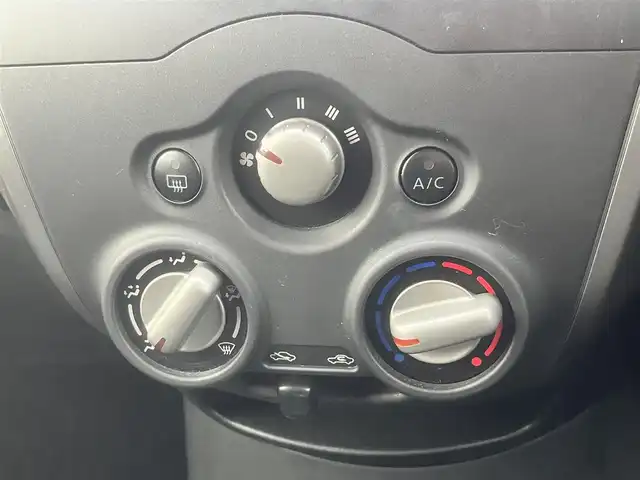 日産 ノート X DIG－S 島根県 2013(平25)年 8.9万km ブリリアントホワイトパール フルエアロ　/純正SDナビ　/DVD再生　/Bluetooth接続　/バックカメラ　/AUX/アイドリングストップ　/スマートキー　/プッシュスタート　/社外14インチアルミホイール　/純正フロアマット　/取扱説明書／保証書