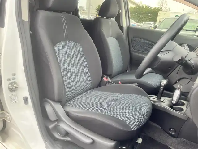 日産 ノート X DIG－S 島根県 2013(平25)年 8.9万km ブリリアントホワイトパール フルエアロ　/純正SDナビ　/DVD再生　/Bluetooth接続　/バックカメラ　/AUX/アイドリングストップ　/スマートキー　/プッシュスタート　/社外14インチアルミホイール　/純正フロアマット　/取扱説明書／保証書