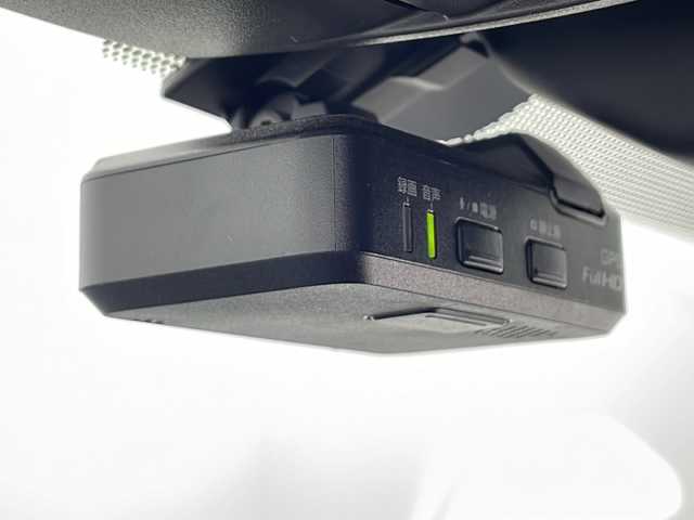 日産 ノート e－パワー X 千葉県 2017(平29)年 3.3万km 白 純正ナビ/・CD DVD BT MUSIC STOCKER USB SD フルセグTV/衝突軽減ブレーキ/車線逸脱防止/全方位カメラ/バックカメラ/デジタルインナーミラー/アイドリングストップ/フルオートエアコン/ETC/フロント/バックソナー/LEDヘッドランプ/オートライト/ドライブレコーダー/ステアリングスイッチ/電動格納ミラー/ウィンカーミラー/ドアバイザー/プッシュスタート