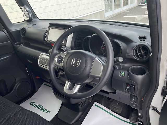 ホンダ Ｎ ＢＯＸ G Lパッケージ 山形県 2016(平28)年 4.9万km プレミアムホワイトパールⅡ 禁煙者/ワンオーナー/純正ナビ/Bluetooth/CD/AM/FM/ワンセグTV/バックカメラ/シートヒーター（D/N席）/片側パワースライド/横滑り防止装置　/アイドリングストップ/電格ミラー/ミラーヒーター/ヘッドライトレベライザー/ETC/ECON/純正フロアマット/盗難防止装置/スタッドレスタイヤ付き（純正アルミホイール）