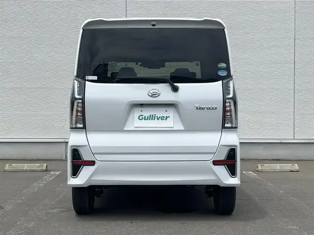 ダイハツ タント カスタム X 秋田県 2019(令1)年 4.7万km シャイニングホワイトパール ４WD/LEDヘッドライト/純正ナビ/衝突軽減システム/フルセグ/全方位カメラ/両側パワスラ/純正アルミ/純正エアロパーツ/前席シートヒーター/アイドリングストップ/コーナーセンサー/プッシュスタート/純正フロアマット/純正ドアバイザー/ETC/社外エンジンスターター/ドライブレコーダー/ステアリングスイッチ/オートライト/オートエアコン/パワーステアリング/パワーウィンドウ/横滑り防止/盗難防止装置/レベライザー/電動格納ウィンカーミラー/保証書/取扱説明書/記録簿