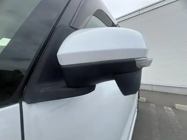 ダイハツ タント カスタム X 秋田県 2019(令1)年 4.7万km シャイニングホワイトパール ４WD/LEDヘッドライト/純正ナビ/衝突軽減システム/フルセグ/全方位カメラ/両側パワスラ/純正アルミ/純正エアロパーツ/前席シートヒーター/アイドリングストップ/コーナーセンサー/プッシュスタート/純正フロアマット/純正ドアバイザー/ETC/社外エンジンスターター/ドライブレコーダー/ステアリングスイッチ/オートライト/オートエアコン/パワーステアリング/パワーウィンドウ/横滑り防止/盗難防止装置/レベライザー/電動格納ウィンカーミラー/保証書/取扱説明書/記録簿