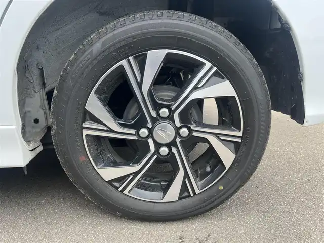 ダイハツ タント カスタム X 秋田県 2019(令1)年 4.7万km シャイニングホワイトパール ４WD/LEDヘッドライト/純正ナビ/衝突軽減システム/フルセグ/全方位カメラ/両側パワスラ/純正アルミ/純正エアロパーツ/前席シートヒーター/アイドリングストップ/コーナーセンサー/プッシュスタート/純正フロアマット/純正ドアバイザー/ETC/社外エンジンスターター/ドライブレコーダー/ステアリングスイッチ/オートライト/オートエアコン/パワーステアリング/パワーウィンドウ/横滑り防止/盗難防止装置/レベライザー/電動格納ウィンカーミラー/保証書/取扱説明書/記録簿