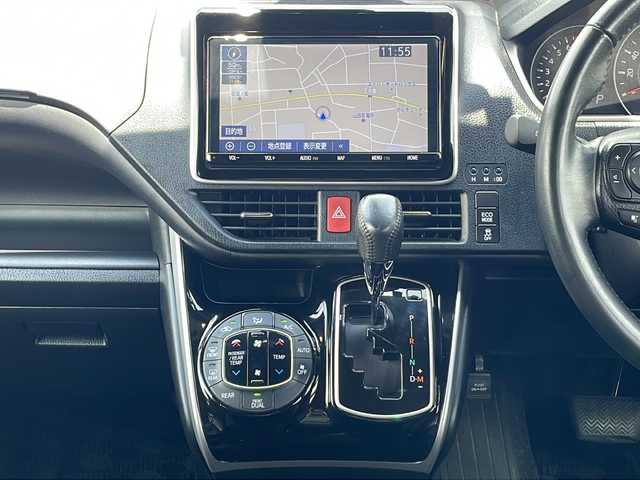 トヨタ ヴォクシー ZS 煌Ⅲ 三重県 2020(令2)年 5万km ホワイトパールクリスタルシャイン 純正９型ナビ　/両側電動ドア　/バックカメラ　/純正ドライブレコーダー　/純正ビルトインＥＴＣ２．０　/衝突軽減　/車線抑制　/クルーズコントロール　/先行車発進お知らせ　/ＬＥＤヘッドライト　/フォグライト　/禁煙車