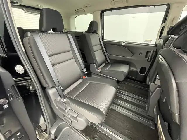日産 セレナ ハイウェイスター V 群馬県 2022(令4)年 3.8万km ダイヤモンドブラック フリップダウンモニター　純正１０インチナビ　アラウンドビューモニター　プロパイロット　両側パワースライドドア　ＬＥＤライト　ＡＨＢ　純正１６インチＡＷ　ステアリングリモコン　ＥＴＣ　スマートキ　ＢＳＭ