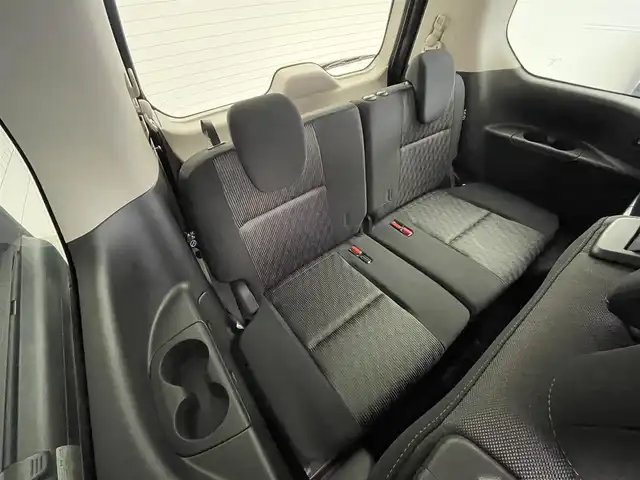 日産 セレナ ハイウェイスター V 群馬県 2022(令4)年 3.8万km ダイヤモンドブラック フリップダウンモニター　純正１０インチナビ　アラウンドビューモニター　プロパイロット　両側パワースライドドア　ＬＥＤライト　ＡＨＢ　純正１６インチＡＷ　ステアリングリモコン　ＥＴＣ　スマートキ　ＢＳＭ