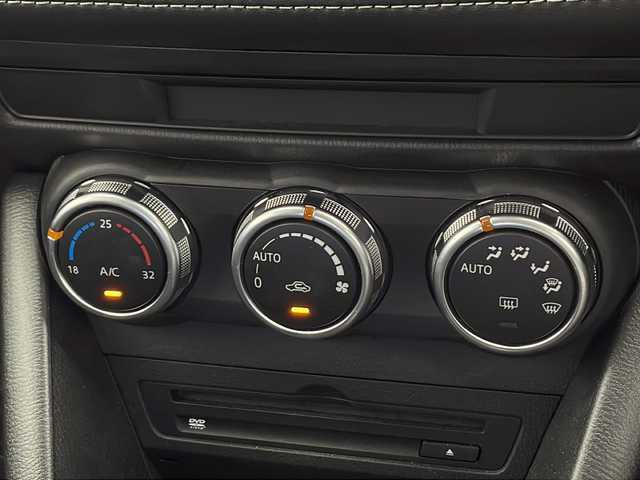 マツダ ＣＸ－３ 15S ツーリング 千葉県 2021(令3)年 2万km スノーフレイクホワイトパールマイカ 全方位カメラ/コーナーセンサー前後/レーンキープアシスト/衝突軽減システム/純正SDナビ/ Bluetooth/CD/DVD/AUX/フルセグTV/ビルトインETC/純正フロアマット/純正16インチアルミホイール/LEDヘッドライト/オートライト/オートハイビーム