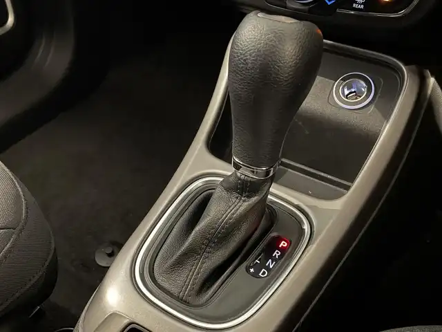 クライスラー・ジープ ジープ コンパス ロンジチュード 静岡県 2018(平30)年 2.2万km パールⅡ U-CONNECTナビ /フルセグＴＶ　ＢＴ　ＵＳＢ　ＡＵＸ /クルコン /Ｒセンサー /スマートキー /プッシュエンジンスタート /ルーフレール /純正１７インチＡＷ /ＥＴＣ２．０ /プライバシーガラス /アイドリングストップ