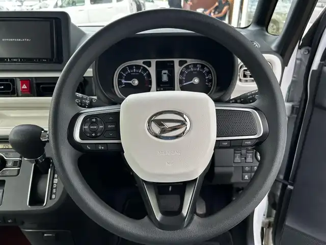 ダイハツ ムーヴ キャンバス ストライプス G 道北・旭川 2024(令6)年 0.7万km シャイニングホワイトパール/ファインミントメタリック 社外ナビゲーション/フルセグTV/バックカメラ/両側パワースライドドア/前席シートヒーター/コーナーセンサー/LEDヘッドライト/オートライト/フォグランプ/プッシュスタート/スマートキー/ETC