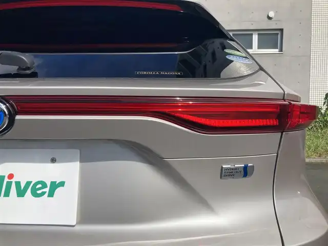 トヨタ ハリアー ハイブリッド Z レザーパッケージ 静岡県 2020(令2)年 6.1万km スティールブロンドM Toyota Safety Sense/純正12.3インチナビ/　AM FM Bluetooth USB AUX/フルセグTV/ビルトインETC2.0/録画機能付きデジタルインナーミラー/LEDオートヘッドランプ/レーダークルーズコントロール/シートヒーター・シートベンチレーション/ハンズフリーパワーバックドア/ステアリングヒーター/純正19インチアルミホイール/前後方クリアランスソナー/ヘッドアップディスプレイ/JBLプレミアムサウンド/アラウンドビューモニター/パワーシート(前席)/ブラックレザーシート
