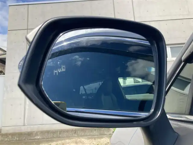 トヨタ ハリアー ハイブリッド Z レザーパッケージ 静岡県 2020(令2)年 6.1万km スティールブロンドM Toyota Safety Sense/純正12.3インチナビ/　AM FM Bluetooth USB AUX/フルセグTV/ビルトインETC2.0/録画機能付きデジタルインナーミラー/LEDオートヘッドランプ/レーダークルーズコントロール/シートヒーター・シートベンチレーション/ハンズフリーパワーバックドア/ステアリングヒーター/純正19インチアルミホイール/前後方クリアランスソナー/ヘッドアップディスプレイ/JBLプレミアムサウンド/アラウンドビューモニター/パワーシート(前席)/ブラックレザーシート