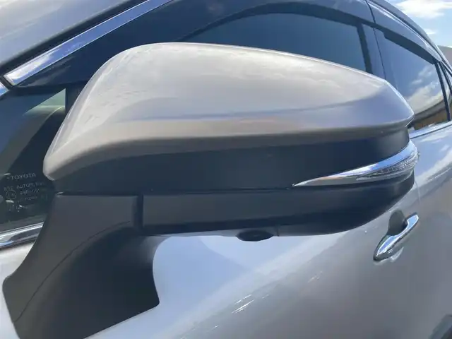 トヨタ ハリアー ハイブリッド Z レザーパッケージ 静岡県 2020(令2)年 6.1万km スティールブロンドM Toyota Safety Sense/純正12.3インチナビ/　AM FM Bluetooth USB AUX/フルセグTV/ビルトインETC2.0/録画機能付きデジタルインナーミラー/LEDオートヘッドランプ/レーダークルーズコントロール/シートヒーター・シートベンチレーション/ハンズフリーパワーバックドア/ステアリングヒーター/純正19インチアルミホイール/前後方クリアランスソナー/ヘッドアップディスプレイ/JBLプレミアムサウンド/アラウンドビューモニター/パワーシート(前席)/ブラックレザーシート