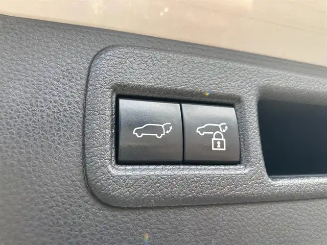 トヨタ ハリアー ハイブリッド Z レザーパッケージ 静岡県 2020(令2)年 6.1万km スティールブロンドM Toyota Safety Sense/純正12.3インチナビ/　AM FM Bluetooth USB AUX/フルセグTV/ビルトインETC2.0/録画機能付きデジタルインナーミラー/LEDオートヘッドランプ/レーダークルーズコントロール/シートヒーター・シートベンチレーション/ハンズフリーパワーバックドア/ステアリングヒーター/純正19インチアルミホイール/前後方クリアランスソナー/ヘッドアップディスプレイ/JBLプレミアムサウンド/アラウンドビューモニター/パワーシート(前席)/ブラックレザーシート