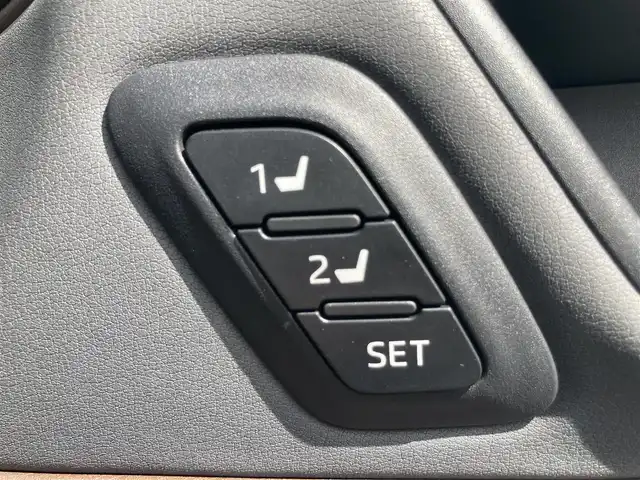 トヨタ ハリアー ハイブリッド Z レザーパッケージ 静岡県 2020(令2)年 6.1万km スティールブロンドM Toyota Safety Sense/純正12.3インチナビ/　AM FM Bluetooth USB AUX/フルセグTV/ビルトインETC2.0/録画機能付きデジタルインナーミラー/LEDオートヘッドランプ/レーダークルーズコントロール/シートヒーター・シートベンチレーション/ハンズフリーパワーバックドア/ステアリングヒーター/純正19インチアルミホイール/前後方クリアランスソナー/ヘッドアップディスプレイ/JBLプレミアムサウンド/アラウンドビューモニター/パワーシート(前席)/ブラックレザーシート