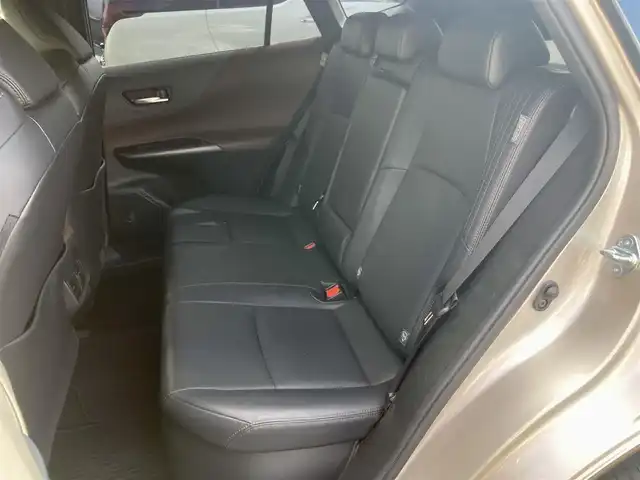 トヨタ ハリアー ハイブリッド Z レザーパッケージ 静岡県 2020(令2)年 6.1万km スティールブロンドM Toyota Safety Sense/純正12.3インチナビ/　AM FM Bluetooth USB AUX/フルセグTV/ビルトインETC2.0/録画機能付きデジタルインナーミラー/LEDオートヘッドランプ/レーダークルーズコントロール/シートヒーター・シートベンチレーション/ハンズフリーパワーバックドア/ステアリングヒーター/純正19インチアルミホイール/前後方クリアランスソナー/ヘッドアップディスプレイ/JBLプレミアムサウンド/アラウンドビューモニター/パワーシート(前席)/ブラックレザーシート