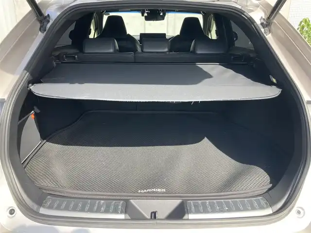 トヨタ ハリアー ハイブリッド Z レザーパッケージ 静岡県 2020(令2)年 6.1万km スティールブロンドM Toyota Safety Sense/純正12.3インチナビ/　AM FM Bluetooth USB AUX/フルセグTV/ビルトインETC2.0/録画機能付きデジタルインナーミラー/LEDオートヘッドランプ/レーダークルーズコントロール/シートヒーター・シートベンチレーション/ハンズフリーパワーバックドア/ステアリングヒーター/純正19インチアルミホイール/前後方クリアランスソナー/ヘッドアップディスプレイ/JBLプレミアムサウンド/アラウンドビューモニター/パワーシート(前席)/ブラックレザーシート