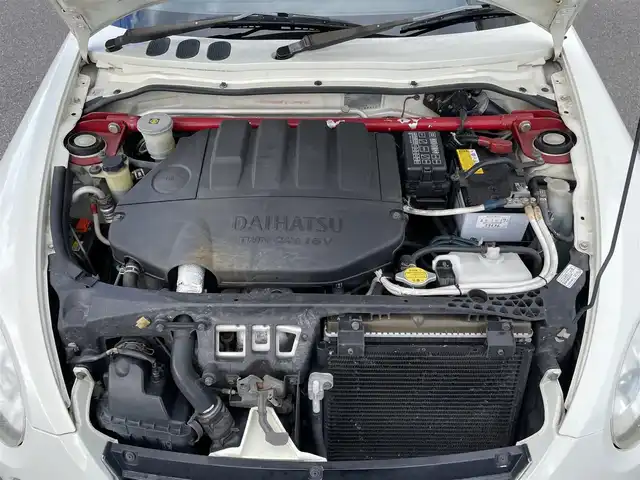 ダイハツ コペン アクティブトップ 群馬県 2004(平16)年 7.5万km ホワイトパールマイカ 社外メモリナビ(CD/DVD/BT/AM/FM)/バックカメラ/前後ドラレコ/赤革シート/シートヒーター/電動オープン/ETC/フォグ/タワーバー/リアスポイラー/momoステアリング