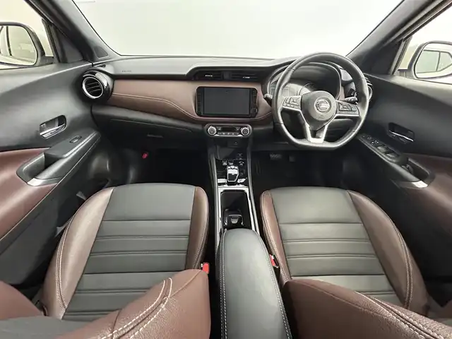 日産 キックス X FOUR スタイルエディション 道央・札幌 2024(令6)年 2.7万km ブリリアントホワイトパール ・４WD/・プロパイロット/・純正SDナビ/・CD/DVD/BT/SD/iPod/フルセグ/・アラウンドビューモニター/・デジタルインナーミラー/・ビルトインETC2.0/・前方＋室内純正ドライブレコーダー/・横滑り防止装置/・衝突軽減ブレーキ/・レーダークルーズコントロール/・レーンキープアシスト/・前後コーナーセンサー/・SOSコール/・LEDヘッドライト/・フォグランプ/・オートライト/・ヘッドライトレベライザー/・純正フロアマット/・レザーシート/・D+N席シートヒーター/・トノカバー/・スペアキー/・保証書・取扱説明書
