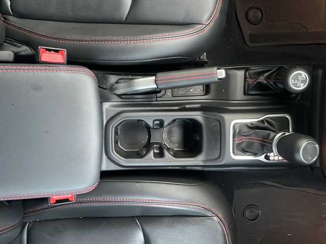 クライスラー・ジープ ラングラー アンリミテッド ルビコンRECON 大阪府 2020(令2)年 1.6万km ガンＭ 4WD/メーカーナビ/（フルセグ・Bluetooth）/バック/サイドカメラ/ETC/LEDヘッドライト/フォグランプ/レーダークルーズコントロール/レザーシート/シートヒーター/革巻きステアリング/コーナーセンサー前後/純正ゴムマット/保証書/取扱説明書/スペアスマートキー1本