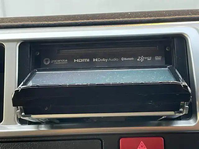 トヨタ ハイエース グランドキャビン 千葉県 2023(令5)年 1.3万km ホワイトパールクリスタルシャイン ファインテックツアラー/４ＷＤ/モデリスタエアロ(F)/トヨタセーフティセンス/・衝突軽減ブレーキ/レーンキープアシスト/・オートハイビーム/クリアランスソナー/社外7インチナビ(MDV-D709BT)/・フルセグ/BT/DVD/CD/全方位カメラ/ステアリングスイッチ/ETC/片側パワースライドドア/LEDヘッドライト/オートライト/フォグライト(社外)/社外センターコンソール/ワイヤレス充電(社外)/スマートキー/プッシュスタート