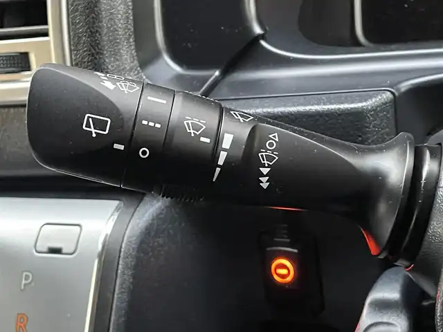 トヨタ ハイエース グランドキャビン 千葉県 2023(令5)年 1.3万km ホワイトパールクリスタルシャイン ファインテックツアラー/４ＷＤ/モデリスタエアロ(F)/トヨタセーフティセンス/・衝突軽減ブレーキ/レーンキープアシスト/・オートハイビーム/クリアランスソナー/社外7インチナビ(MDV-D709BT)/・フルセグ/BT/DVD/CD/全方位カメラ/ステアリングスイッチ/ETC/片側パワースライドドア/LEDヘッドライト/オートライト/フォグライト(社外)/社外センターコンソール/ワイヤレス充電(社外)/スマートキー/プッシュスタート