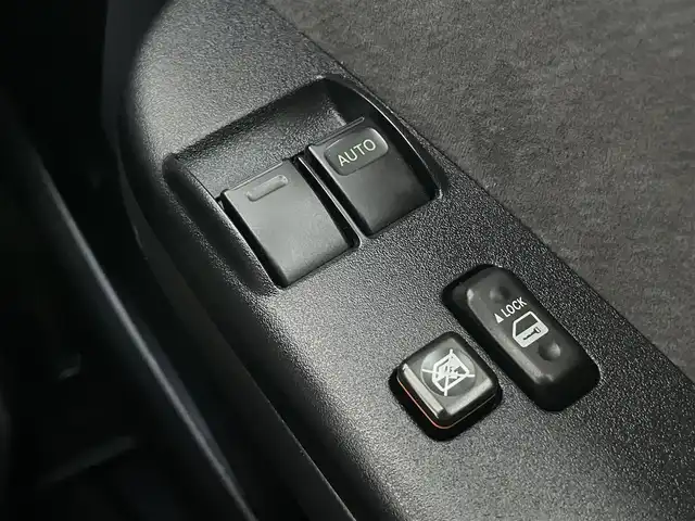 トヨタ ハイエース グランドキャビン 千葉県 2023(令5)年 1.3万km ホワイトパールクリスタルシャイン ファインテックツアラー/４ＷＤ/モデリスタエアロ(F)/トヨタセーフティセンス/・衝突軽減ブレーキ/レーンキープアシスト/・オートハイビーム/クリアランスソナー/社外7インチナビ(MDV-D709BT)/・フルセグ/BT/DVD/CD/全方位カメラ/ステアリングスイッチ/ETC/片側パワースライドドア/LEDヘッドライト/オートライト/フォグライト(社外)/社外センターコンソール/ワイヤレス充電(社外)/スマートキー/プッシュスタート