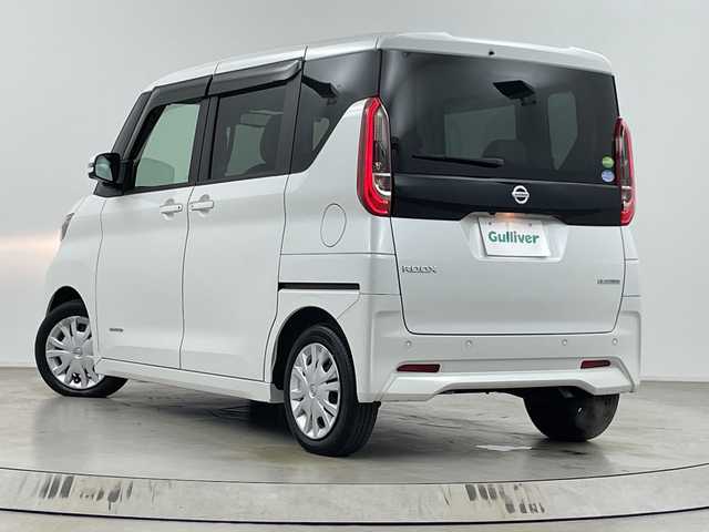 日産 ルークス X 埼玉県 2020(令2)年 5.8万km ホワイトパール 社外ナビ　/両側電動スライドドア　/衝突軽減ブレーキ　/レーンキープアシスト　/アイドリングストップ　/盗難防止措置　/ＥＴＣ　/バックカメラ　/プッシュスタート　/スマートキー　/ステアリングスイッチ　/フロアマット/先行車お知らせ機能/標識認識