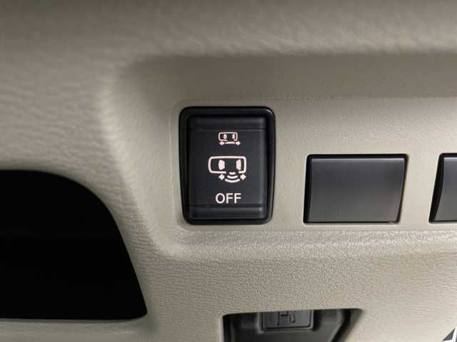 日産 ルークス X 埼玉県 2020(令2)年 5.8万km ホワイトパール 社外ナビ　/両側電動スライドドア　/衝突軽減ブレーキ　/レーンキープアシスト　/アイドリングストップ　/盗難防止措置　/ＥＴＣ　/バックカメラ　/プッシュスタート　/スマートキー　/ステアリングスイッチ　/フロアマット/先行車お知らせ機能/標識認識