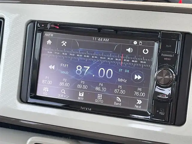 ダイハツ ムーヴ キャンバス X メイクアップ SA Ⅱ 宮崎県 2016(平28)年 4.2万km パールホワイトⅢ/ナチュラルベージュマイカメタリック 2トーン 純正ナビ/（DVD、CD再生機能付き）/アイドリングストップ/パワースタアリング/パワーウィンドウ/エアバックW/プッシュスタート/ドライブレコーダー/純正フロアマット/純正LEDヘッドライト/純正アルミホイール/オートライト機能/横滑り防止装置/衝突被害軽減システム/盗難防止装置/スマートキー/両側スライドドア/電格ミラー/ABS/AAC