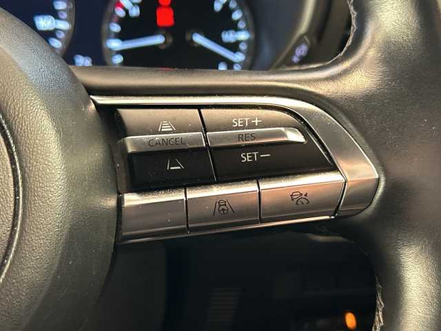 マツダ マツダ３ファストバック 20S ブラックトーンED 岐阜県 2023(令5)年 5.9万km ソウルレッドクリスタルM マツダ・プロアクティブ・セーフティ/アダプティブクルーズコントロール/レーンキープアシスト/衝突軽減システム/HUD/BSM/純正ナビ/全方位モニター/フルセグTV/Bluetooth/DVD再生/コーナーセンサー前後/スマートキー/プッシュスタート/アイドリングストップ/LEDヘッドライト/オートライト/純正マット/純正アルミホイール