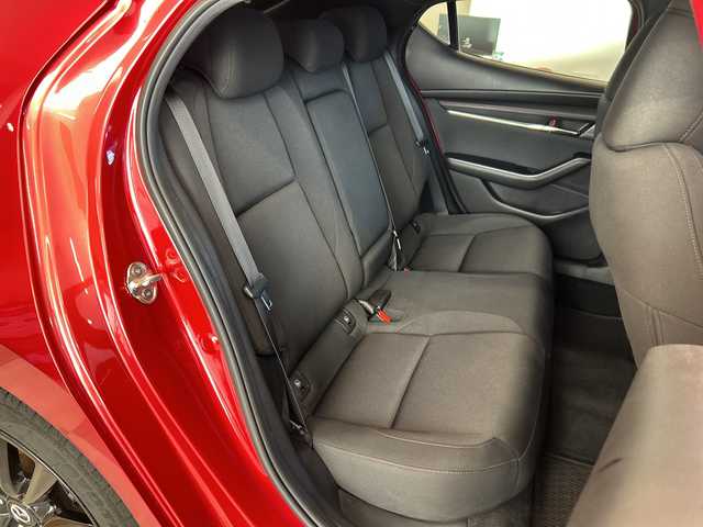 マツダ マツダ３ファストバック 20S ブラックトーンED 岐阜県 2023(令5)年 5.9万km ソウルレッドクリスタルM マツダ・プロアクティブ・セーフティ/アダプティブクルーズコントロール/レーンキープアシスト/衝突軽減システム/HUD/BSM/純正ナビ/全方位モニター/フルセグTV/Bluetooth/DVD再生/コーナーセンサー前後/スマートキー/プッシュスタート/アイドリングストップ/LEDヘッドライト/オートライト/純正マット/純正アルミホイール