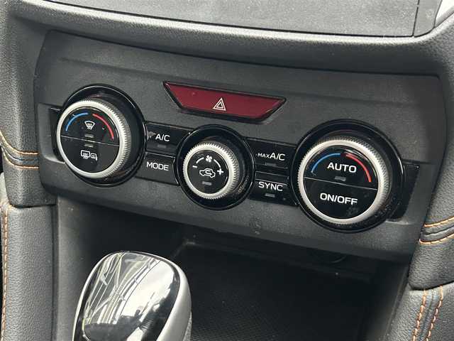 スバル ＸＶ ハイブリッド アドバンス 静岡県 2019(平31)年 4.1万km ダークグレーメタリック 社外オーディオ/・CD/USB/iPod/AUX/ETC/クルーズコントロール追従有/パドルシフト/電動パーキングブレーキ/ハーフレザーシート/・D/N席パワーシート/純正フロアマット/純正18インチアルミホイール/トノカバー/ドアバイザー/LEDヘッドライト/・フォグランプ