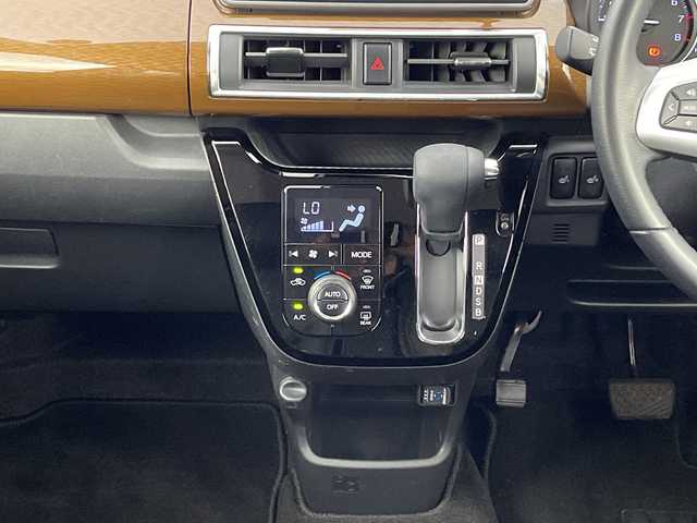 ダイハツ キャスト スタイル GプライムコレSAⅢ 新潟県 2019(平31)年 4.8万km ブラックマイカメタリック スマートアシストIII/純正ディスプレイオーディオ/(AM/FM/CD/DVD/Bluetooth)/バックモニター/LEDオートライト/ハーフレザーシート/前席シートヒーター/純正アルミホイール付夏タイヤ積込/(165/55/R15/5mm)/スマートキー