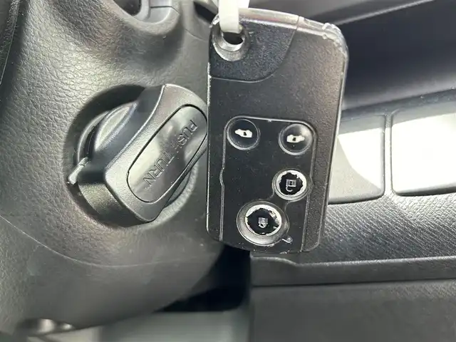 ホンダ ステップワゴン スパーダ Z インターナビセレ 千葉県 2012(平24)年 7.4万km ホワイトオーキッドパール 純正HDDナビ/・CD/DVD/MSV/フルセグTV/ALPINEフリップダウンモニター【TMX-R3000】/両後パワースライドドア/バックカメラ/クルーズコントロール/スマートキー/純正キセノンヘッドライト/フォグランプ/社外ドライブレコーダー/ビルトインETC/パドルシフト/純正17インチアルミホイール/本革巻きステアリング/ドアバイザー/新車時保証書＆取扱説明書
