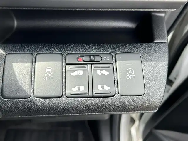 ホンダ ステップワゴン スパーダ Z インターナビセレ 千葉県 2012(平24)年 7.4万km ホワイトオーキッドパール 純正HDDナビ/・CD/DVD/MSV/フルセグTV/ALPINEフリップダウンモニター【TMX-R3000】/両後パワースライドドア/バックカメラ/クルーズコントロール/スマートキー/純正キセノンヘッドライト/フォグランプ/社外ドライブレコーダー/ビルトインETC/パドルシフト/純正17インチアルミホイール/本革巻きステアリング/ドアバイザー/新車時保証書＆取扱説明書