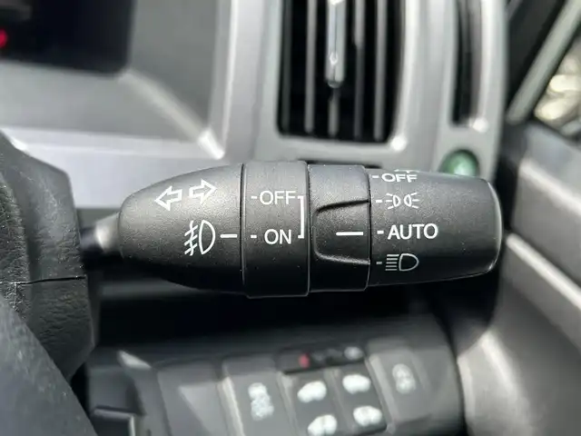 ホンダ ステップワゴン スパーダ Z インターナビセレ 千葉県 2012(平24)年 7.4万km ホワイトオーキッドパール 純正HDDナビ/・CD/DVD/MSV/フルセグTV/ALPINEフリップダウンモニター【TMX-R3000】/両後パワースライドドア/バックカメラ/クルーズコントロール/スマートキー/純正キセノンヘッドライト/フォグランプ/社外ドライブレコーダー/ビルトインETC/パドルシフト/純正17インチアルミホイール/本革巻きステアリング/ドアバイザー/新車時保証書＆取扱説明書