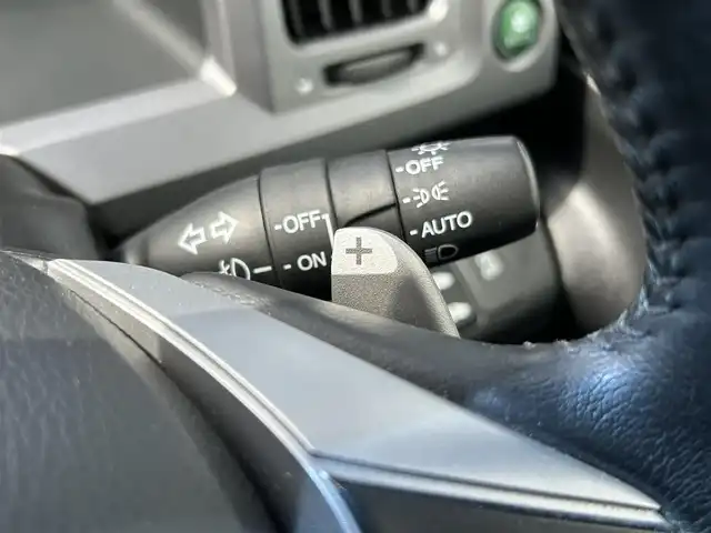 ホンダ ステップワゴン スパーダ Z インターナビセレ 千葉県 2012(平24)年 7.4万km ホワイトオーキッドパール 純正HDDナビ/・CD/DVD/MSV/フルセグTV/ALPINEフリップダウンモニター【TMX-R3000】/両後パワースライドドア/バックカメラ/クルーズコントロール/スマートキー/純正キセノンヘッドライト/フォグランプ/社外ドライブレコーダー/ビルトインETC/パドルシフト/純正17インチアルミホイール/本革巻きステアリング/ドアバイザー/新車時保証書＆取扱説明書